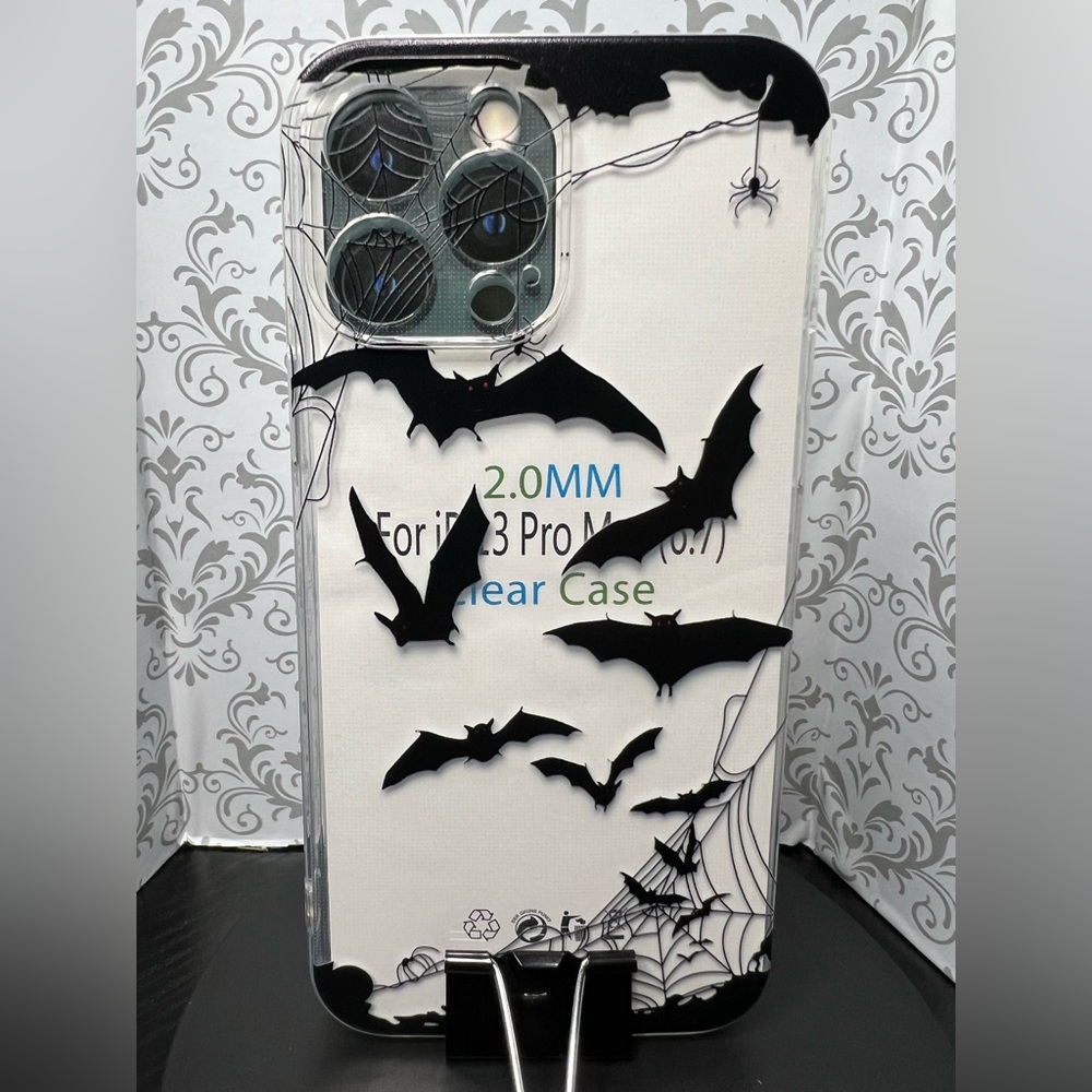 13 pro max iPhone case bats design